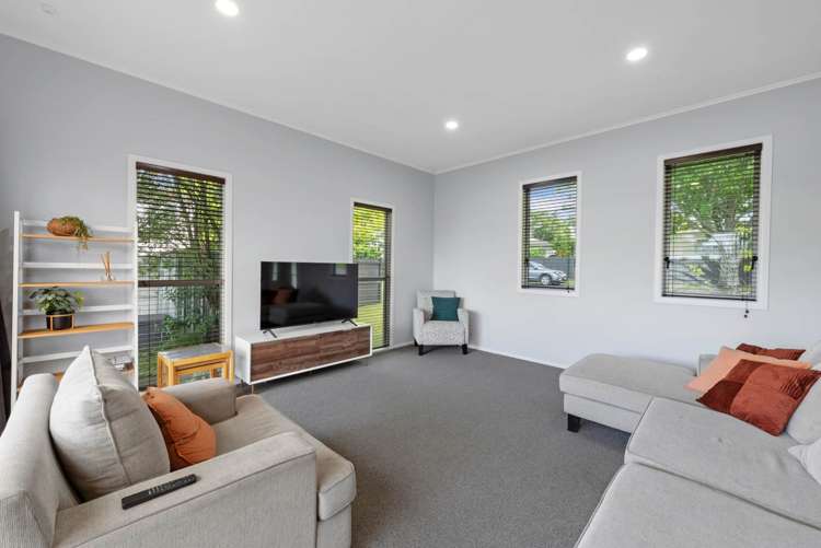 2A Coulthard Terrace Opaheke_4