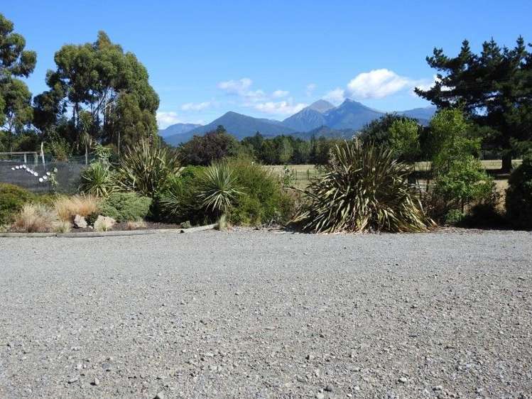 7 Morse Street Wairau Valley_17