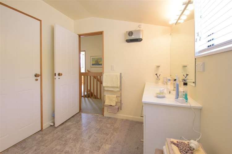 33 Woodlands Close Queenstown_13