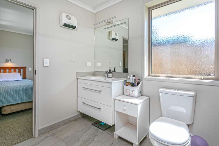 111 Ngati Pu Place Whangamata_12