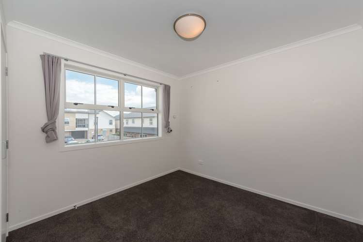 26 Chiefs Court Hamilton East_6