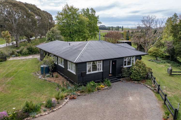 1327 Blythe Road Domett_19