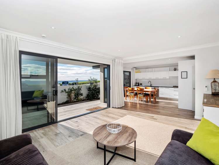 157 Marine Parade Mt Maunganui_8