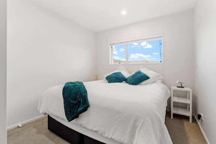 90 Tauranga Place Orewa_13