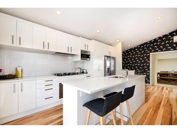 27 Taioma Crescent Te Atatu Peninsula_6