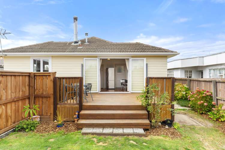 71 Hargood Street Woolston_15