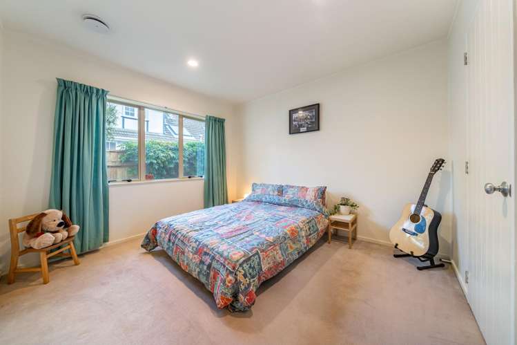 1163 Fergusson Drive Clouston Park_18