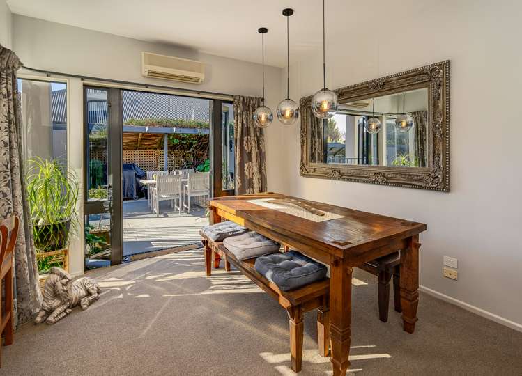 137 Aldinga Avenue Stoke_13