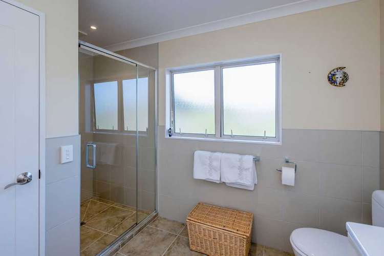 2 Ngarara Road Waikanae_15