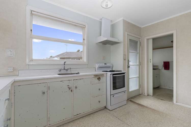 39 Lewis Street Glenview_6