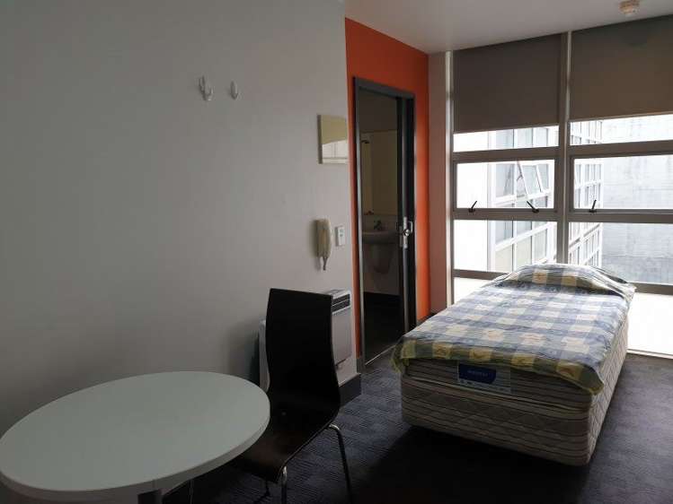 701/133 Beach Road Auckland Central_7