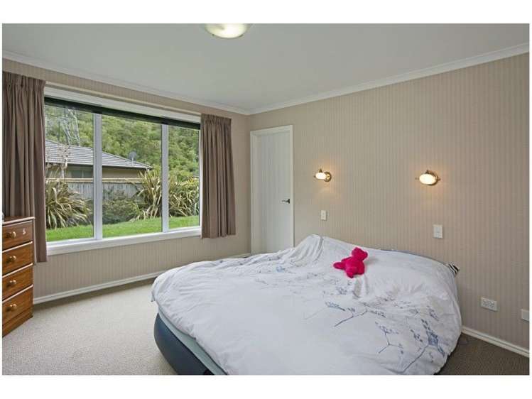 6 Olivine Terrace The Brook_8