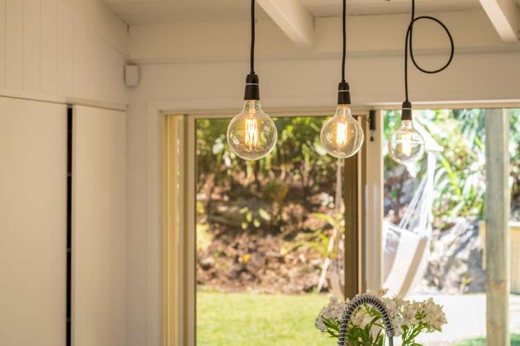 2a Warner Park Avenue Laingholm_17