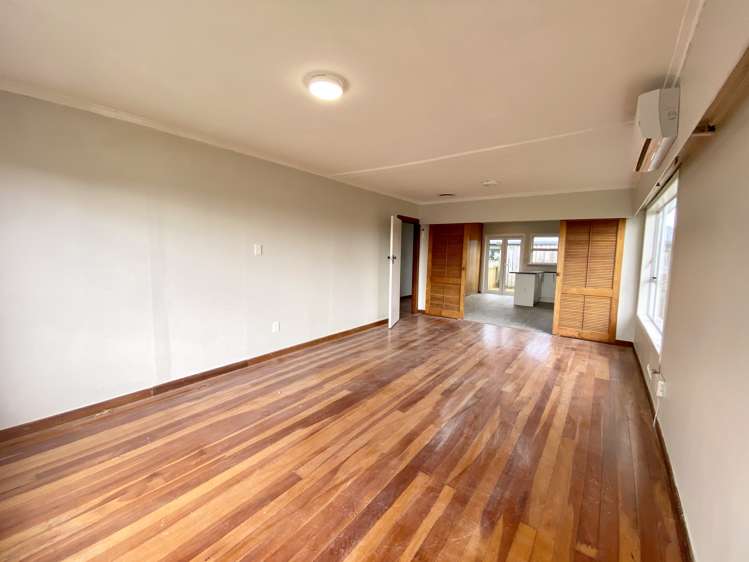 52 Saint Leonards Road Kelston_8