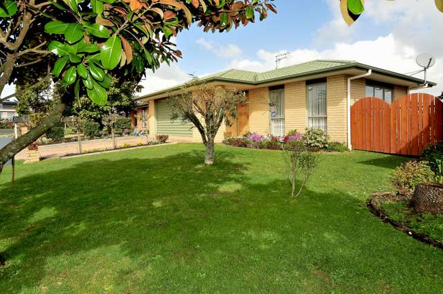 4 Medvale Avenue Flat Bush_1