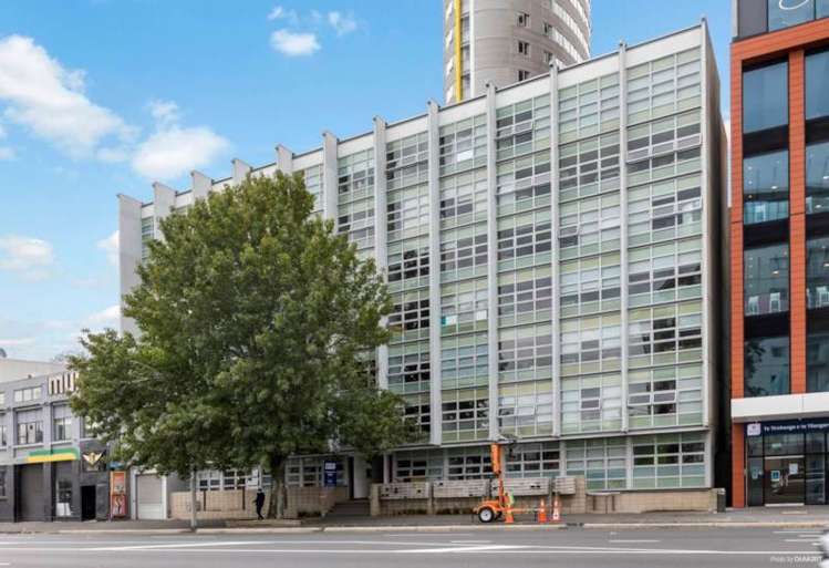 705/133 Beach Road Auckland Central_1