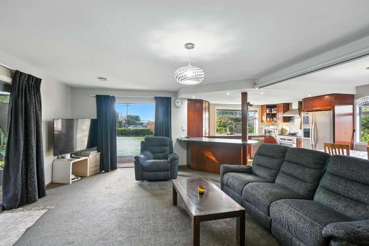 1297 Courtenay Road_3