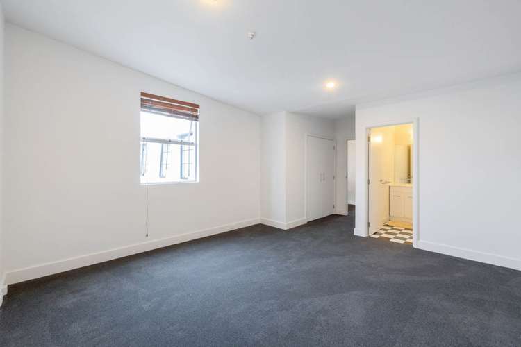 3C/5 Cheshire Street (inc 2 carparks) 1761_11