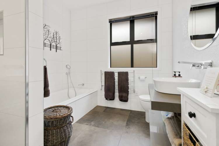 16 Twomey Drive Pukekohe_16