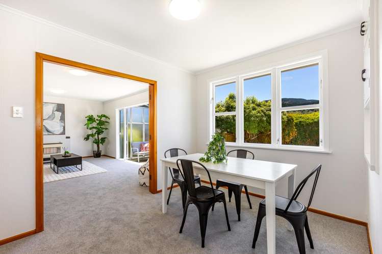 3 Tiwakawaka Grove Heretaunga_5