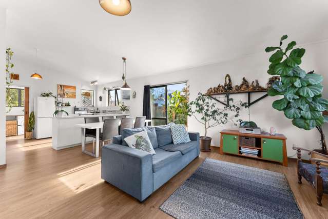 Retro Charm Meets Modern Comfort