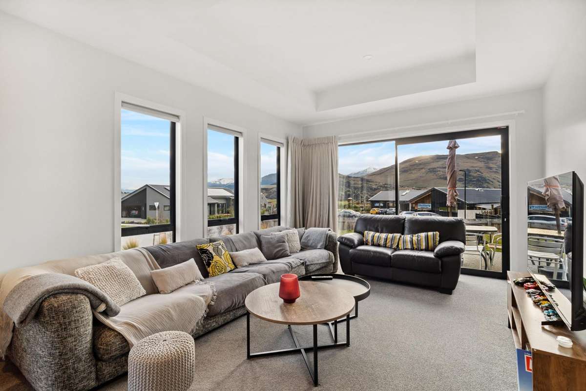 9 Spur Ridge Rise, Hanley's Farm_1