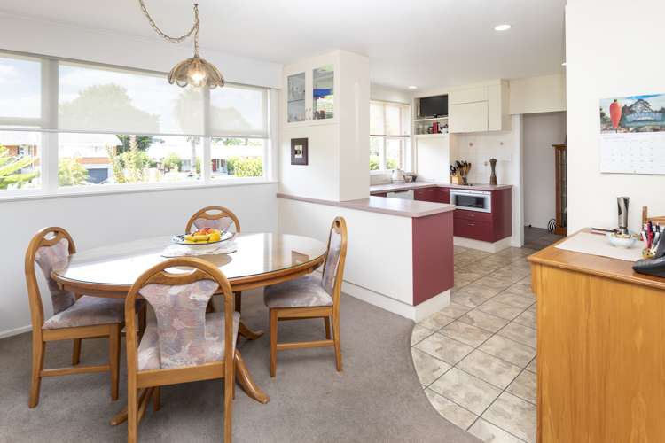 14 Baringa Place Botany Downs_7