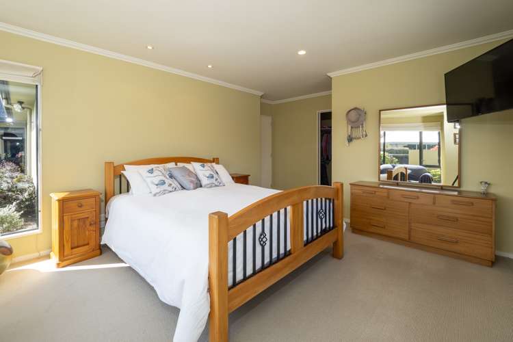 3 Millstream Lane Allenton_12