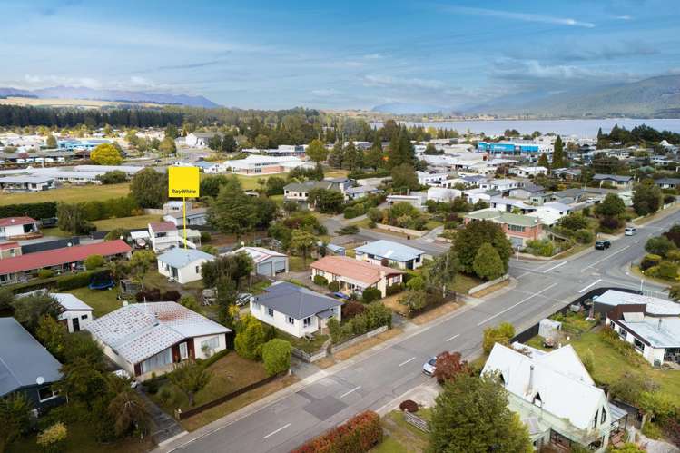 16B Sutherland Street Te Anau_16