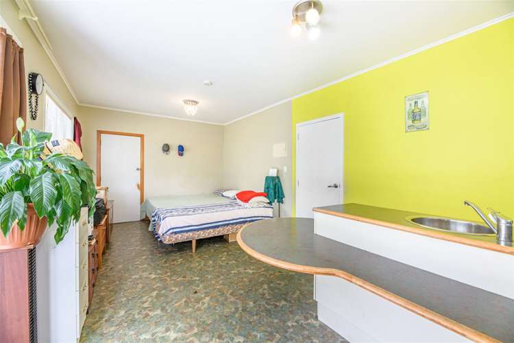 8 Christina Avenue Te Atatu South_12