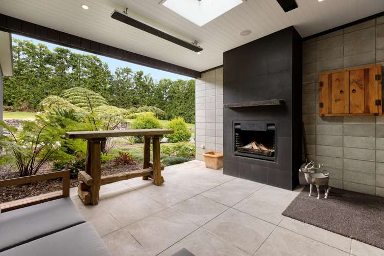 166 Merrick Road Pyes Pa_24