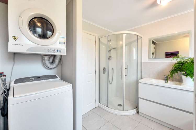 89 Bond Crescent Forrest Hill_14