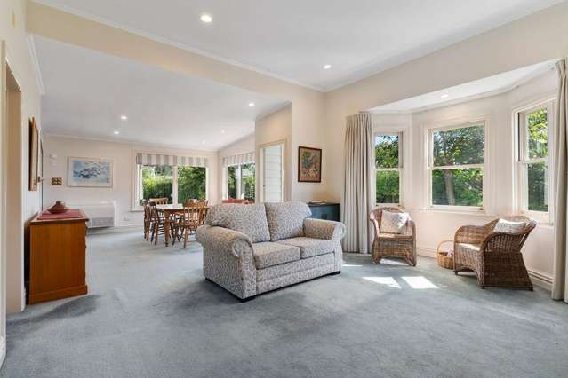 218 High Street South Carterton_3