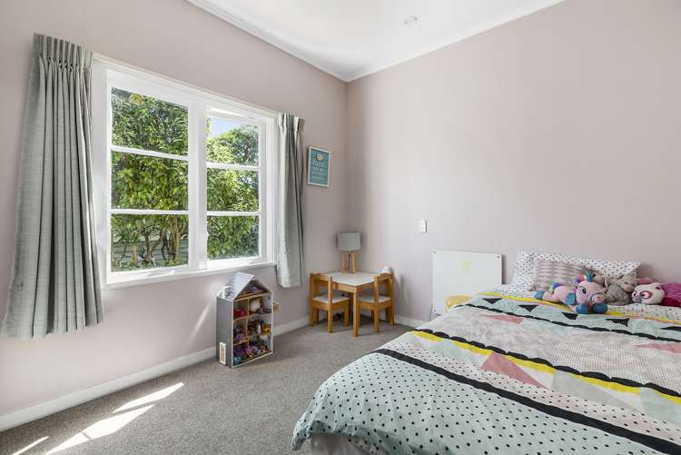 122 Tauhinu Road Miramar_11