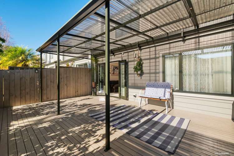 4/36 John Jennings Drive Oteha_23