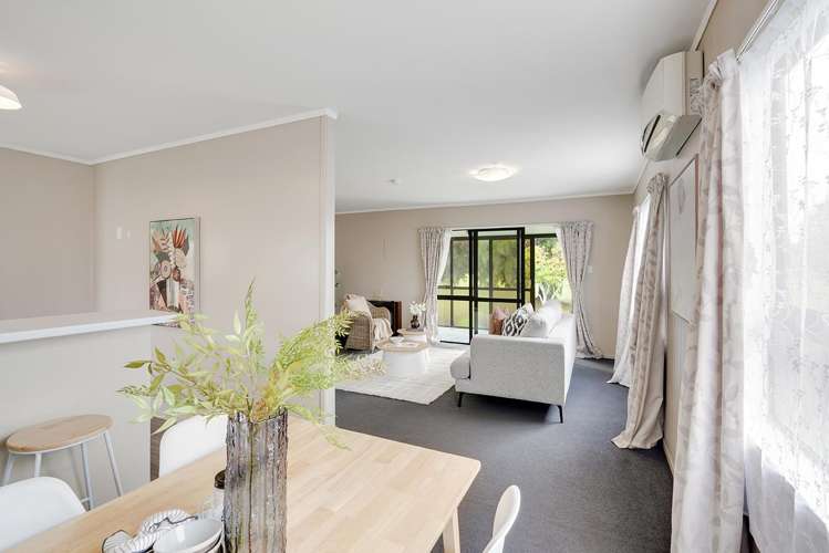 76A Kahikatea Drive Melville_10