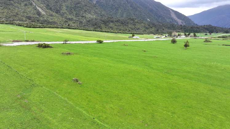 2115 Whataroa Highway Whataroa_12