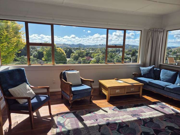 92 Ikitara Road Whanganui East_1