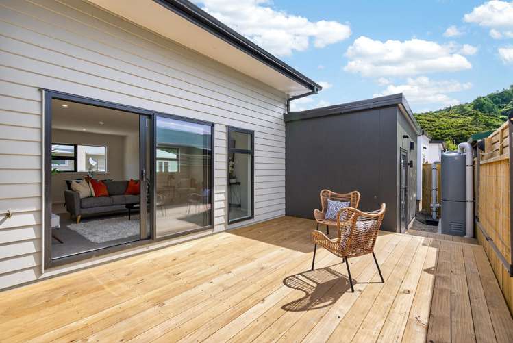 2/61 Westminster Road Wainuiomata_17