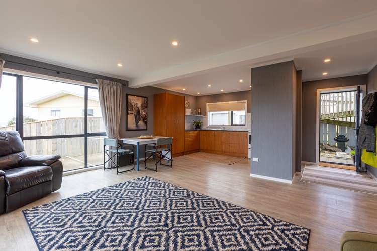 84 Akitio Esplanade Pongaroa_18