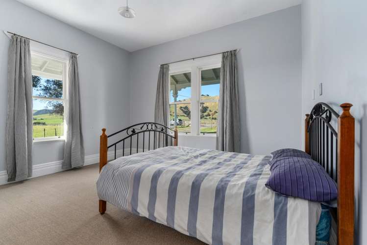 1322 Lake Ferry Road Martinborough_11