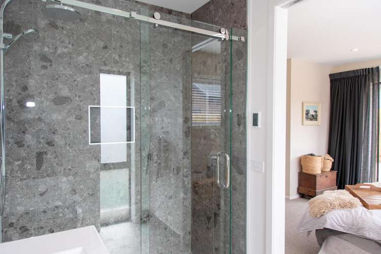 3 Pinn Street Lake Hawea_14