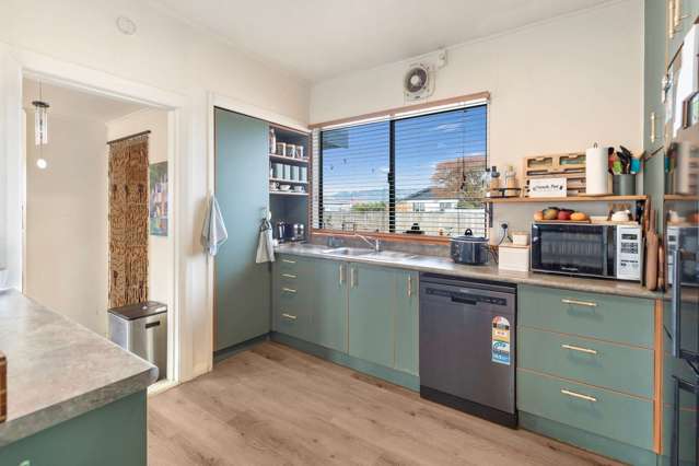 192 Bartholomew Road Levin_2