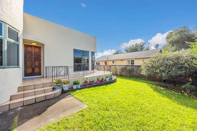 76 Archibald Road Kelston_1