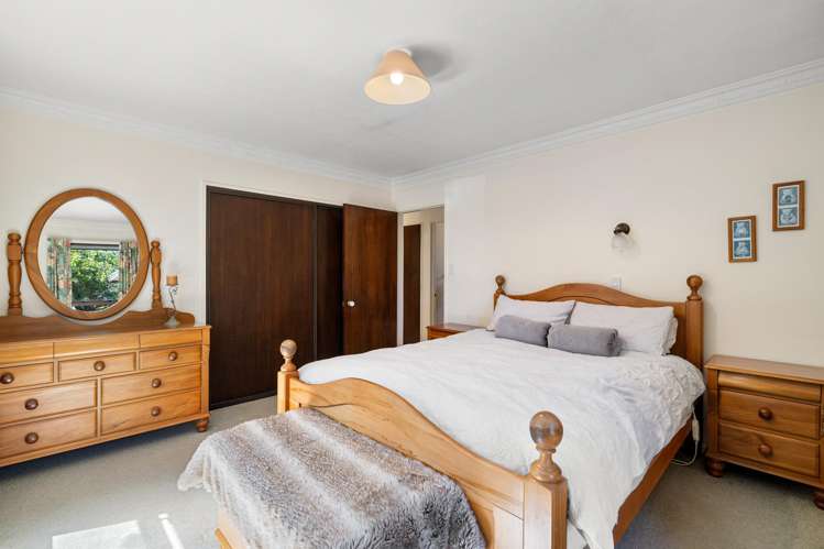 7 Clivedon Place Redwood_10