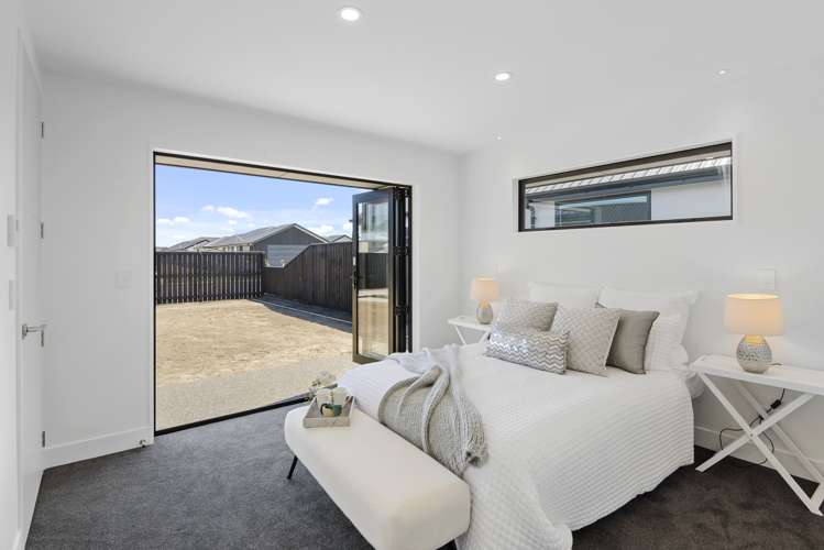 7 Candlesticks Crescent Lincoln_15