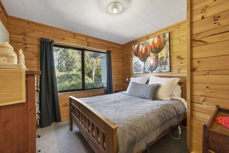 202 Whangamata Road Kinloch_8