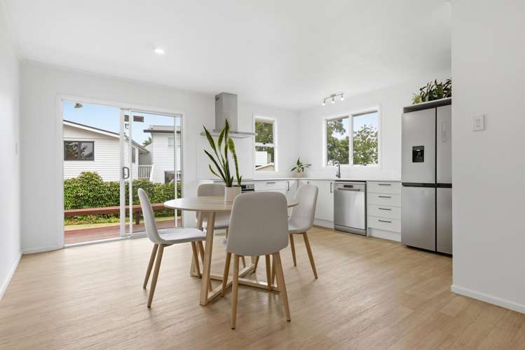 129 Kingswood Road Brookfield_13