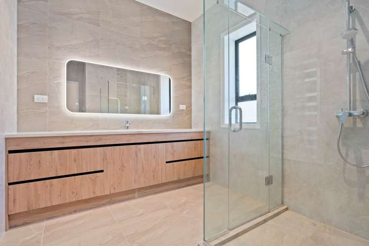 17 Churchouse Road Greenhithe_16