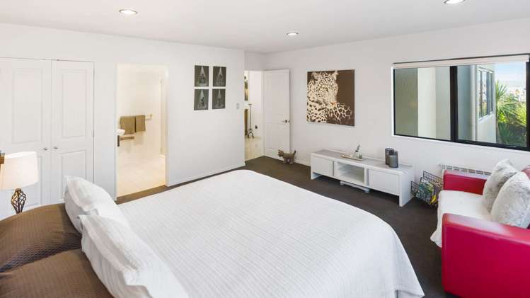 4 Tupara Crescent Kawaha Point_16